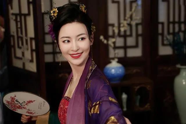 楊媽媽實力出圈，你認出她了嗎？