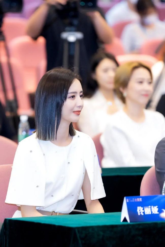 第14屆中國金鷹電視藝術(shù)節(jié)，佳歌代言人佟麗婭受邀共襄盛會(huì)