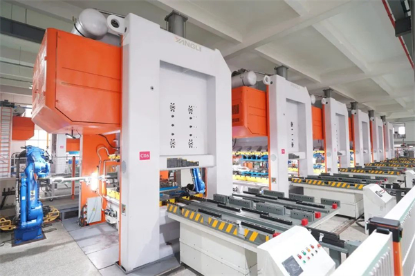 佳歌電器袁海濱參加我市第十七屆人民代表大會二次會議 佳歌電器袁海濱參加我市第十七屆人民代表大會二次會議