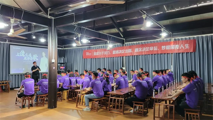 佳歌集成灶“上佳之選 乘勢高歌”招商峰會啟動會順利召開！